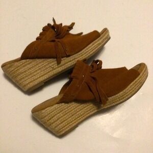 Minnetonka Quinn wedges fringe suede peep toe jute wrap size 10 wedge sandals